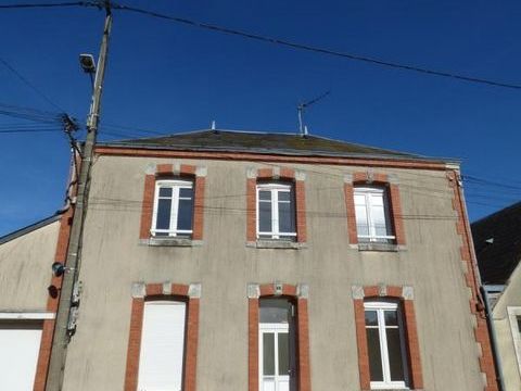   Votre agence France Loire Aubigny S/N�re vous propose cet appartement � la location sur la commune d'Oizon Appartement - 2 pi�ce(s) - 55 m�