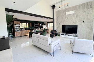  Propri�t�/ch�teau � vendre 5 pi�ces 144 m�