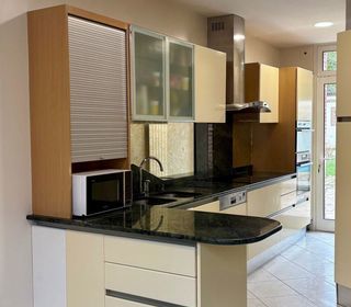  Maison � vendre 8 pi�ces 250 m�