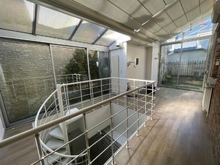  Immeuble � vendre 255 m�