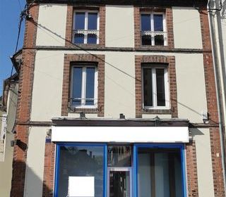  Immeuble � vendre 4 pi�ces 99 m�