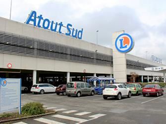 Iris propose 97 appartements du T1 au T5 dont 44 en acce....