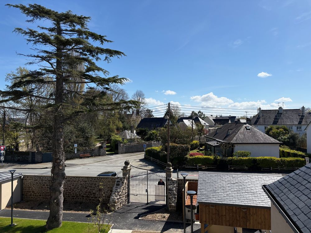 LIVRAISON IMMEDIATE ! VISITE SUR RDV ! A l'entrée de ST ....
