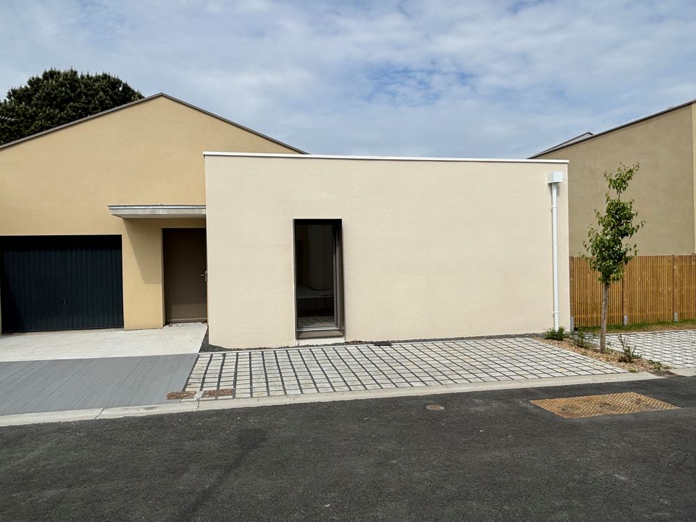 Dans la commune de Montaigu-Vendée et proche de tous les....