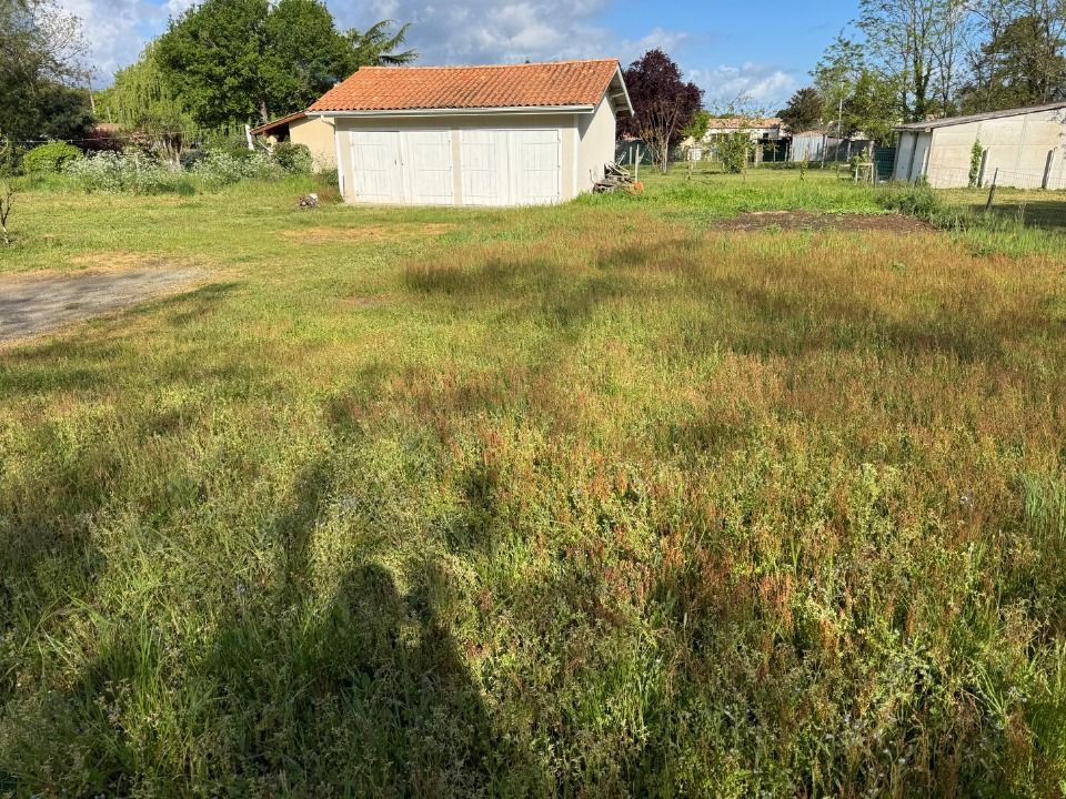 ?? Terrain à vendre - Lesparre-Médoc (33340) Prix....