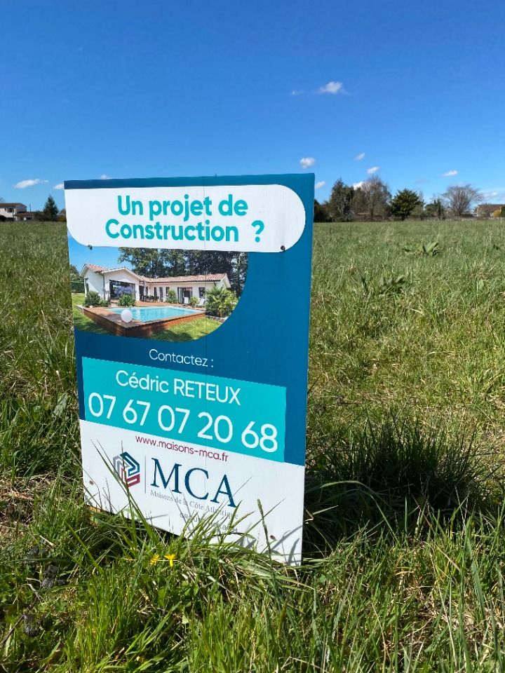 ?? Terrain constructible à Échillais - 528 m² - 95 000 €....