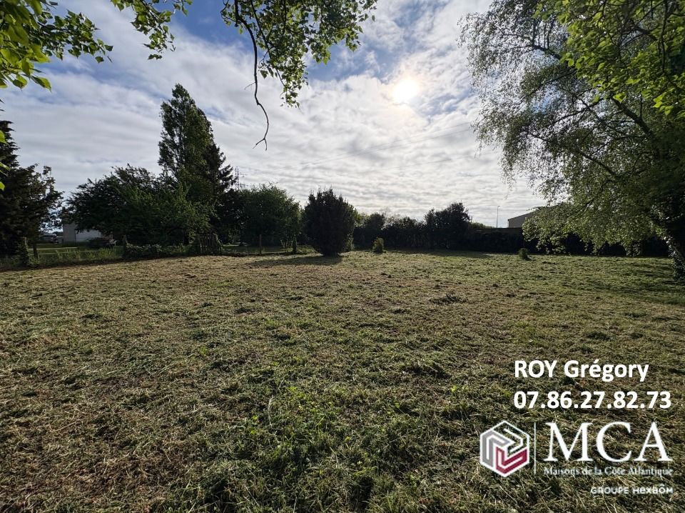 TERRAIN À CONSTRUIRE DE 841 M² À TONNAY-CHARENTE, PROCHE....