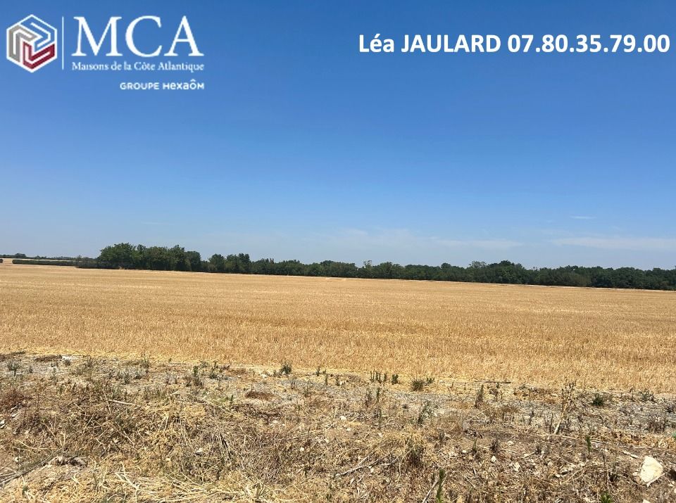 Sur la commune de Saint-Jean-de-Liversay, terrain à bâti....