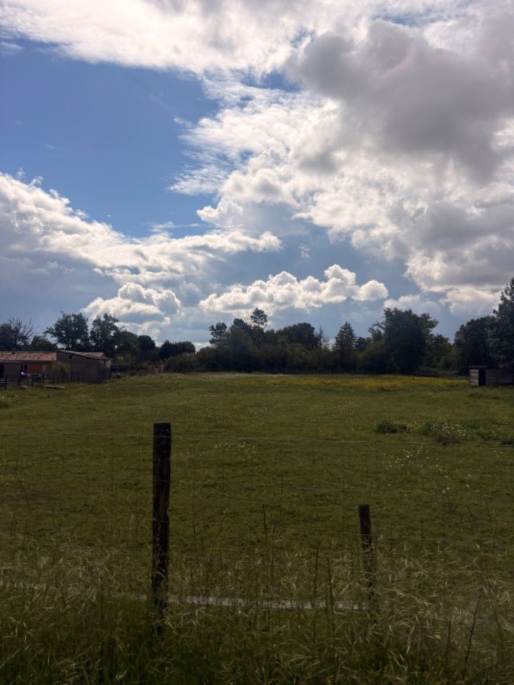 Magnifique terrain de 4300 m2 à vendre sur la commune de....