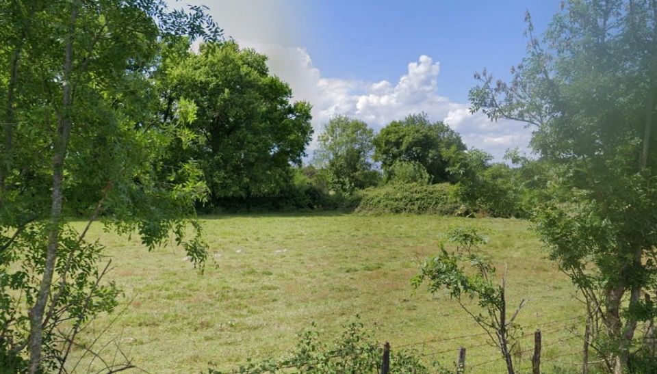 Rare sur le secteur ! Magnifique terrain de 1200 m2 ....