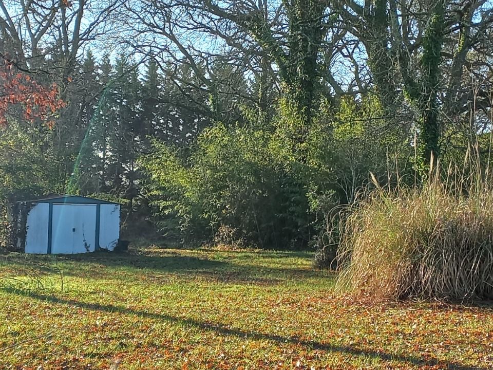 A MINZAC, dans un secteur résidentiel, découvrez ce beau....