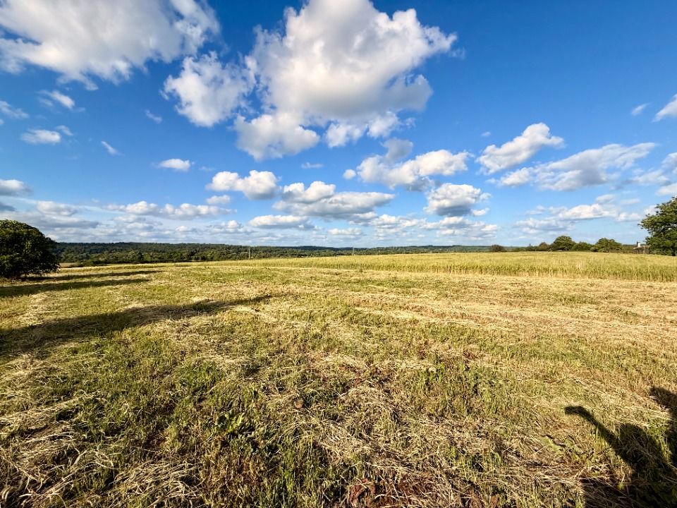 TERRAIN À CONSTRUIRE DE 1935 M² À SAINT-GERMAIN-ET-MONS,....