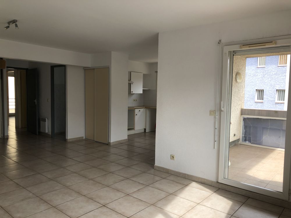 Perpignan quartier SAN REMO Vend T3 lumineux avec garage