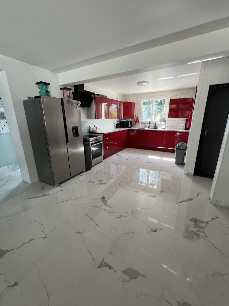 À vendre ? Maison individuelle 4 chambres avec grand terrain