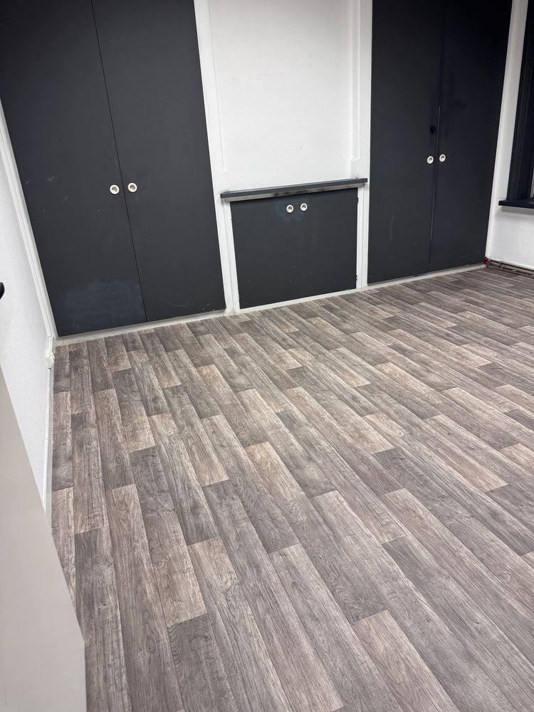 Atelier ou bureau de 16 m2 avec WC attenant