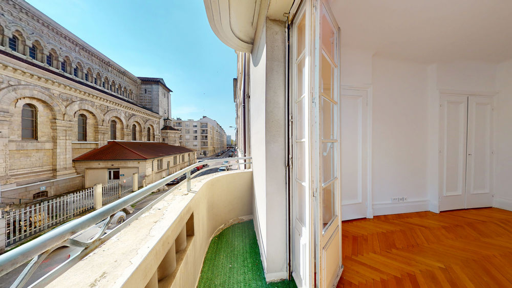 Appartement 2 chambres 97m2 boulevard des Belges lyon6