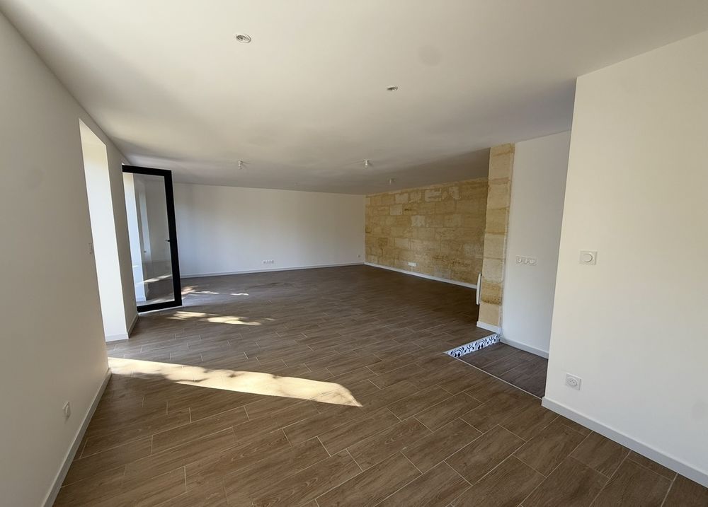 Maison en pierres de 120m2 rénovée à neuf