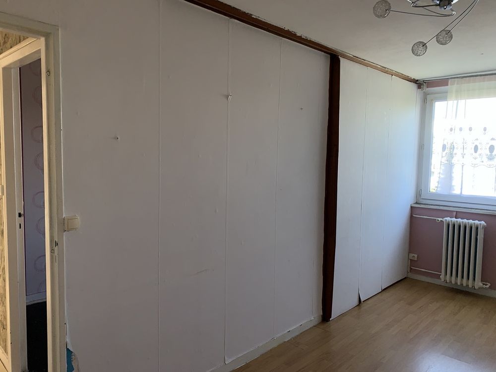 BEL APPARTEMENT LUMINEUX au 1er étage