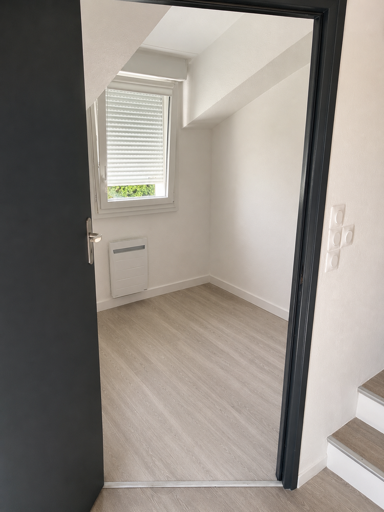 Appartement 37 m2-meublé -les sables blancs-parking sécurisé