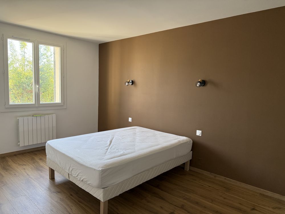 Maison de plain-pied entièrement rénovée avec jardin