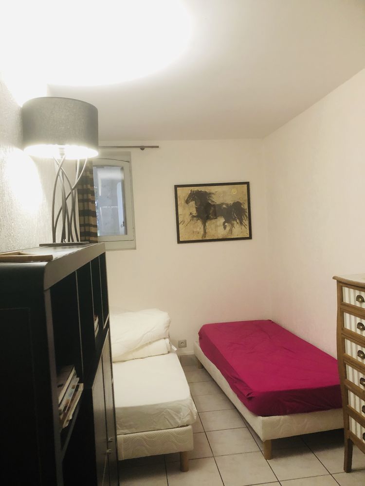 Appartement T3 dans villa avec extérieur triangle d'or