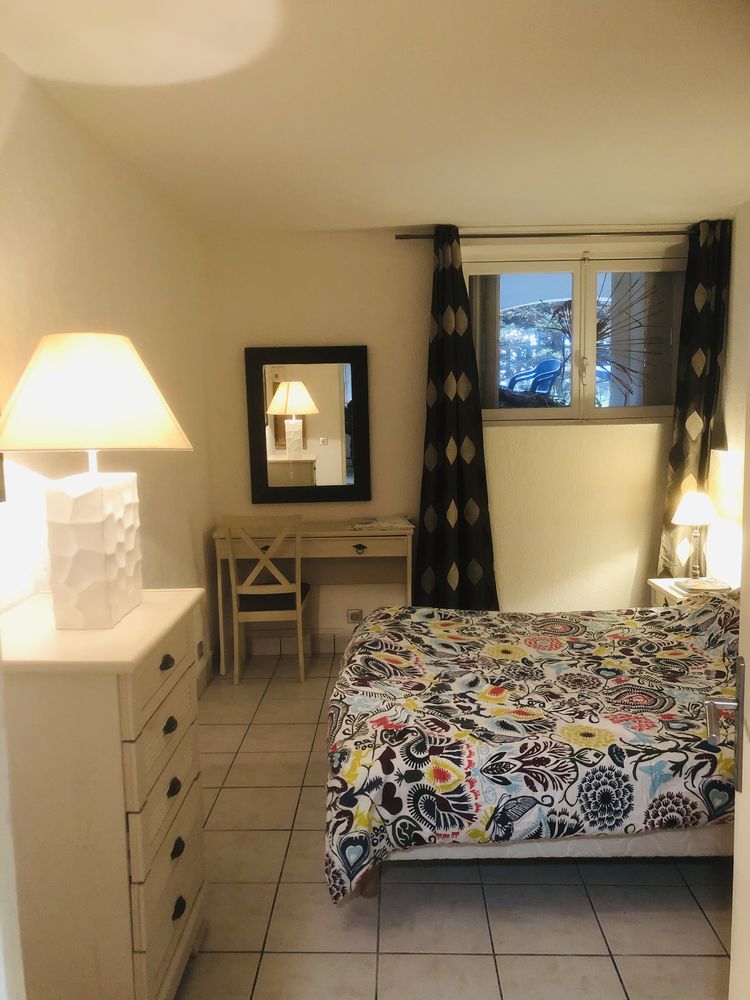 Appartement T3 dans villa avec extérieur triangle d'or