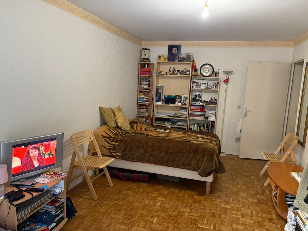 Vente grand studio à Paris