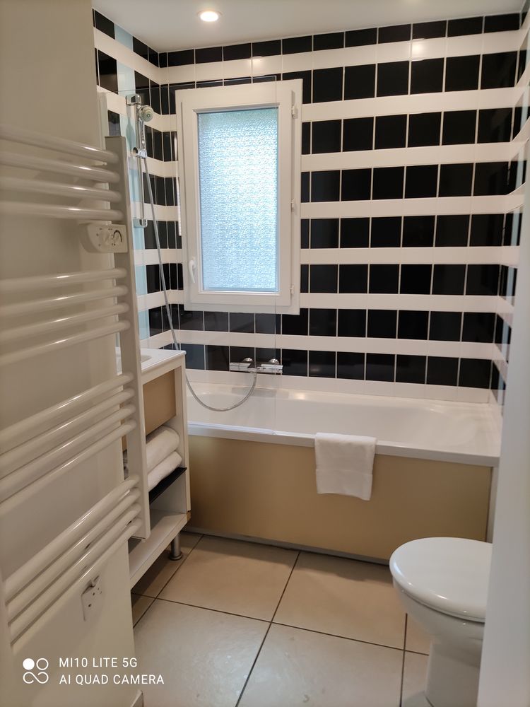 STUDIO MEUBLE LOUE DE 1 A 3 MOIS DE SEPT A JUIN