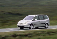 Peugeot 807 Monospace 2004