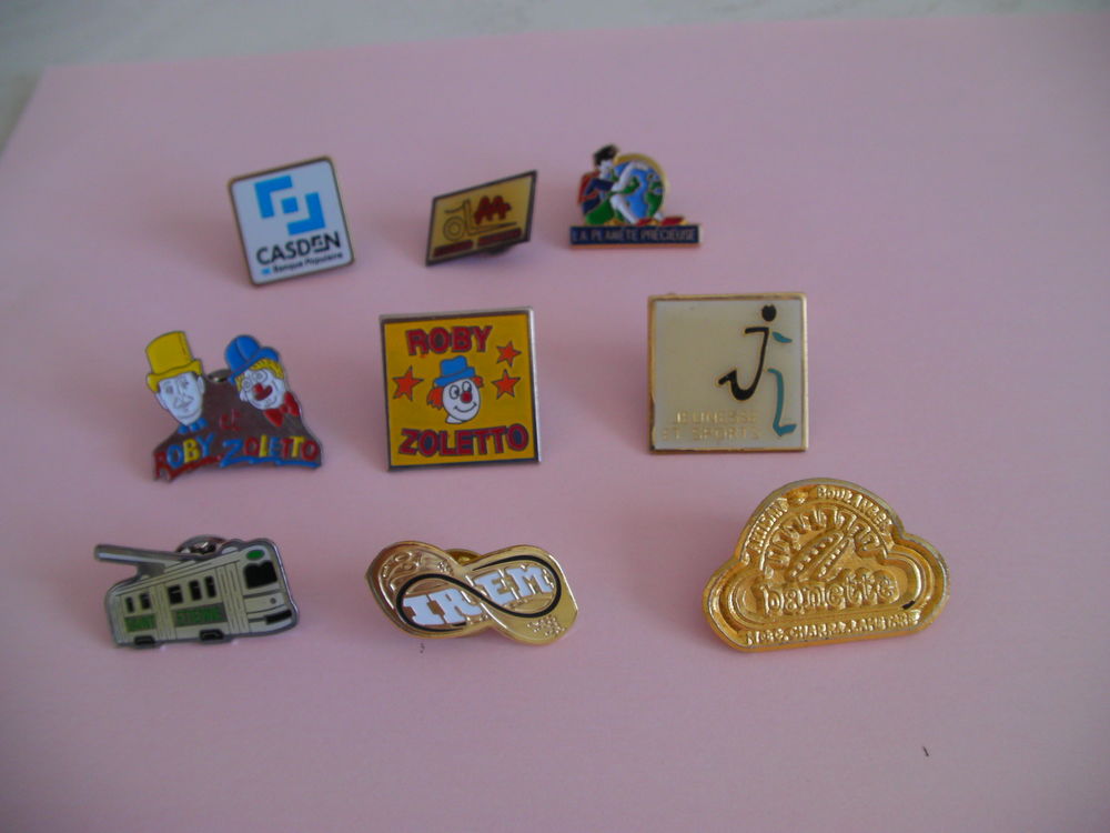 PIN'S 1 Saint-Etienne (42)