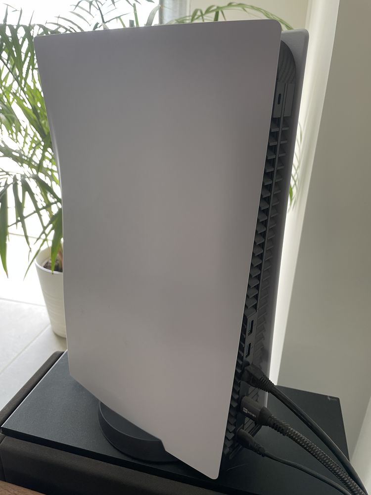 PS5 + SSD 1To 700 Varennes-sur-Seine (77)