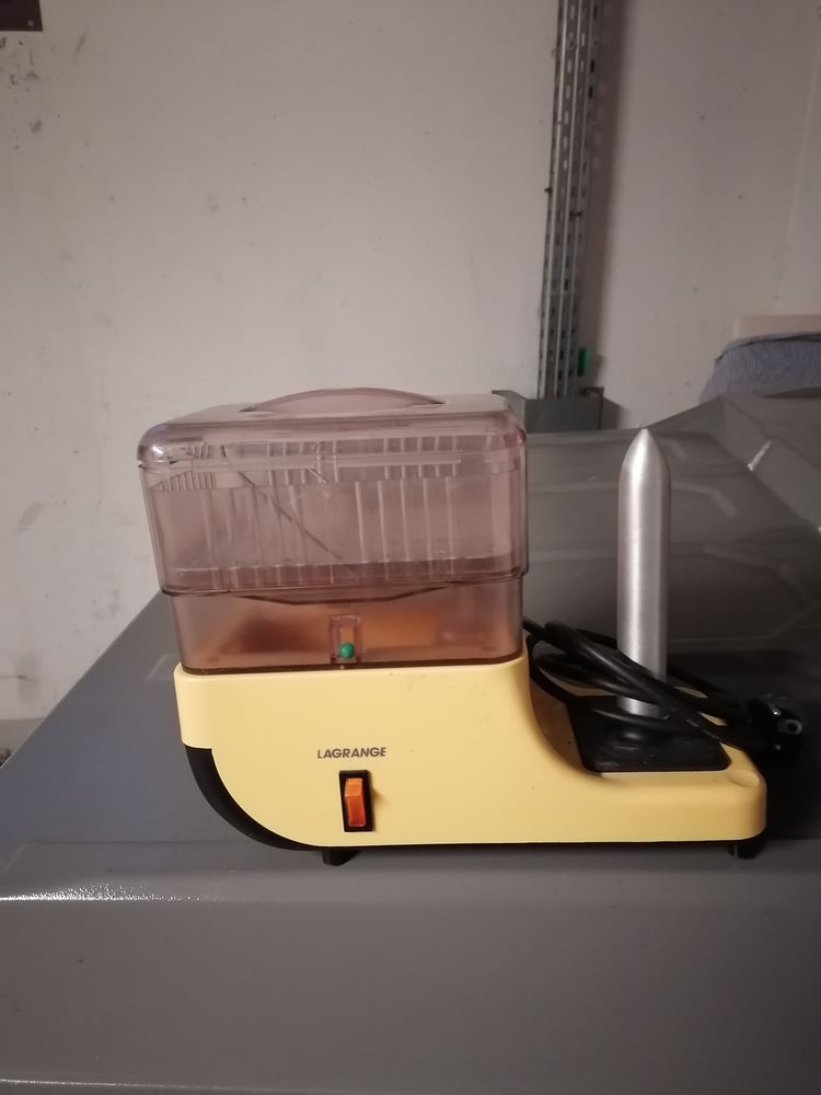 HOT DOG 10 Saint-Martin-d'H�res (38)