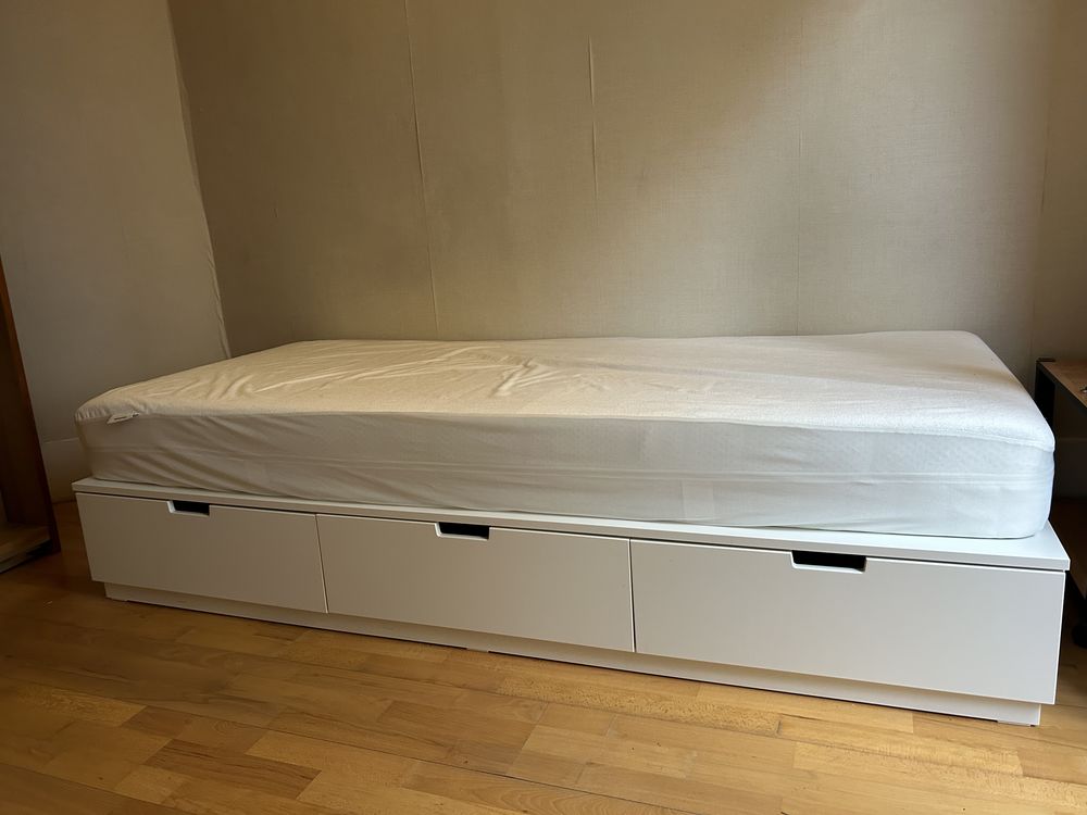 Lit 300 Paris 15 (75)