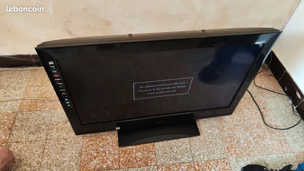 Tv 81 cm 32  45 Toulon (83)