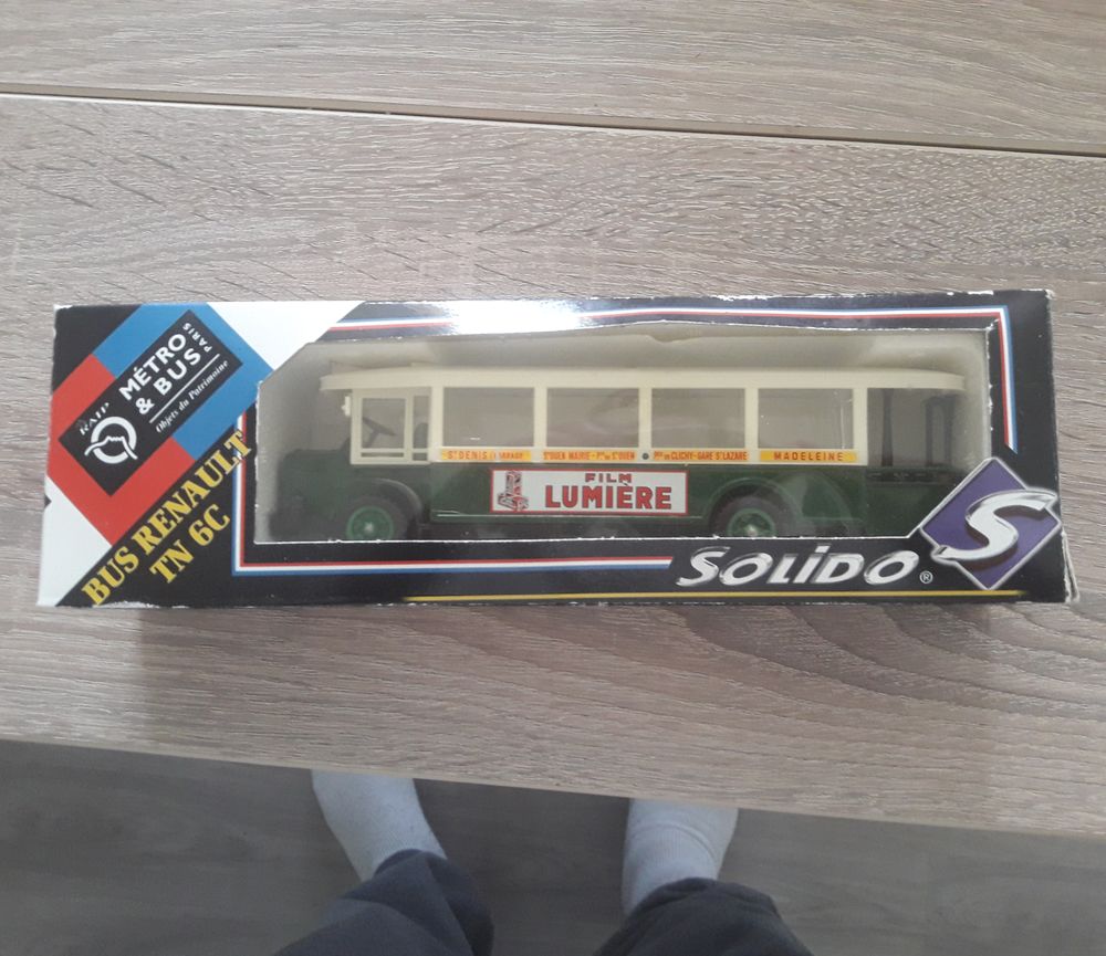 Bus 30 Bagnols-sur-C�ze (30)