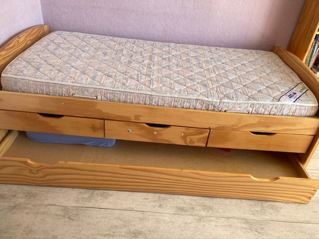 lit en pin 60 V�lizy-Villacoublay (78)