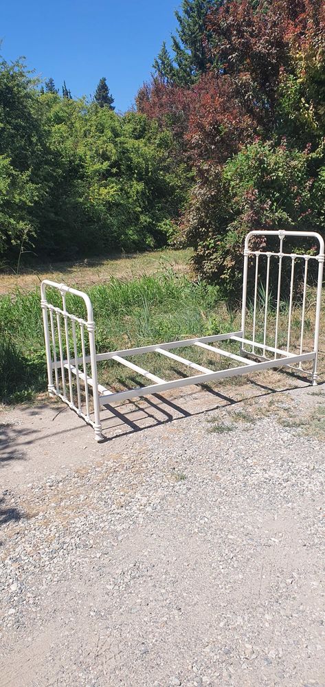 lit 90�-190 150 Cavaillon (84)