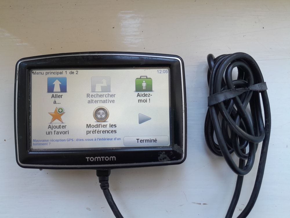 GPS  TOM TOM  15 P�ronnas (01)