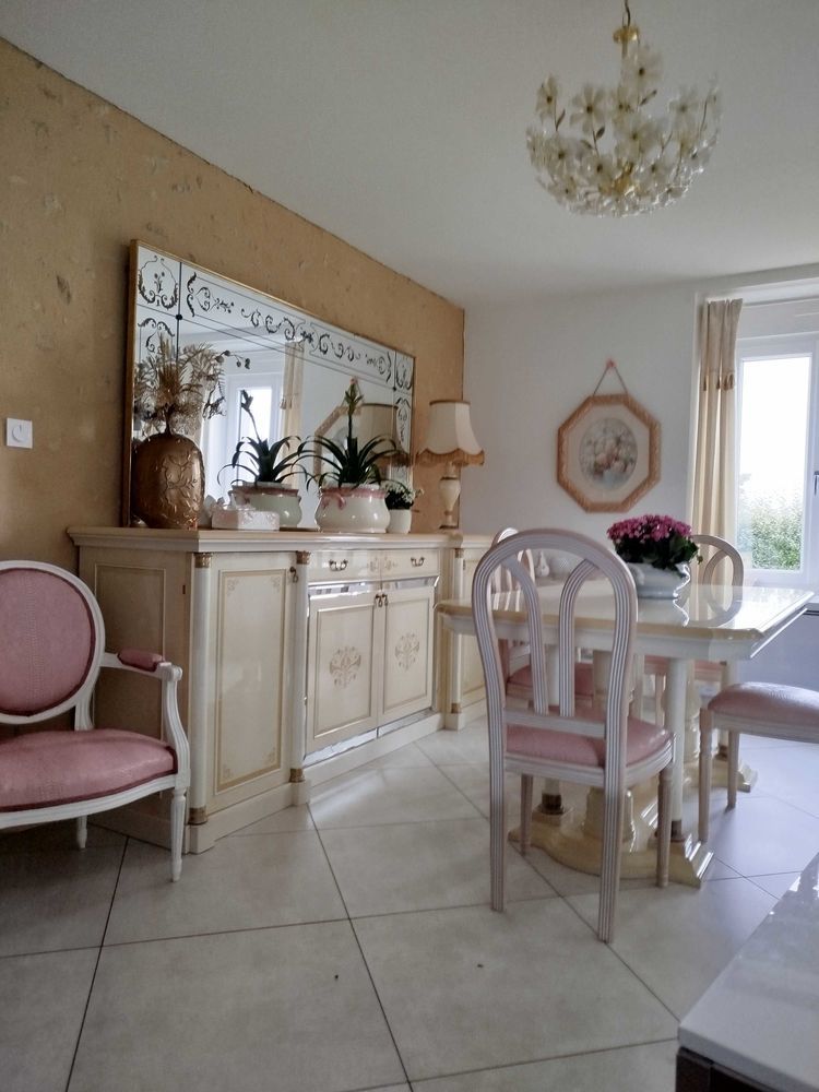 sal 400 Vir�-en-Champagne (72)