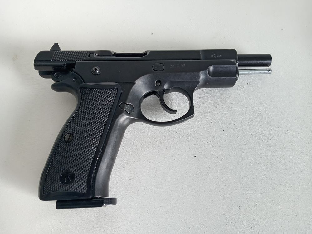 CZ 75 230 Six-Fours-les-Plages (83)