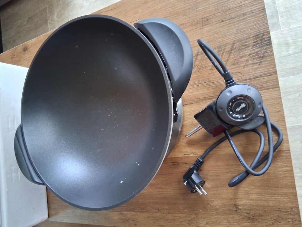 wok 50 Saint-Mitre-les-Remparts (13)