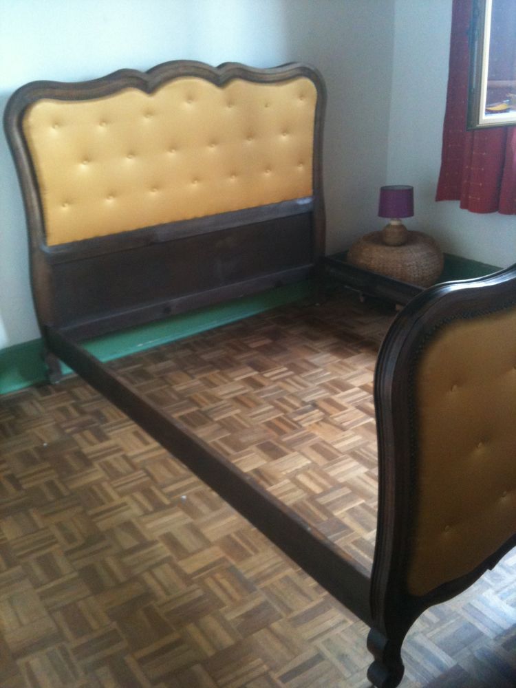 Lit capitonn�,Louis XV
190cm x 140cm 65 Castres (81)