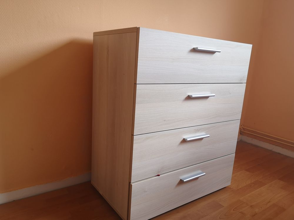 Armoire  4 tiroirs haut?80cm.Long:70cm. Large?40cm 40 Magnanville (78)