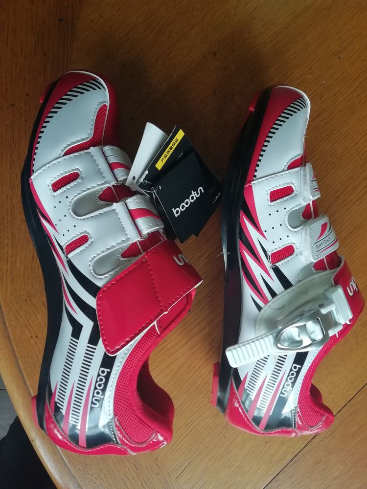 chaussures de v�lo neuves 45 Bayonne (64)