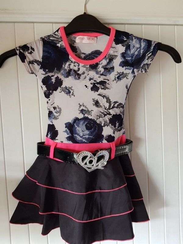 robe fille neuve 2 ans 5 Viriat (01)