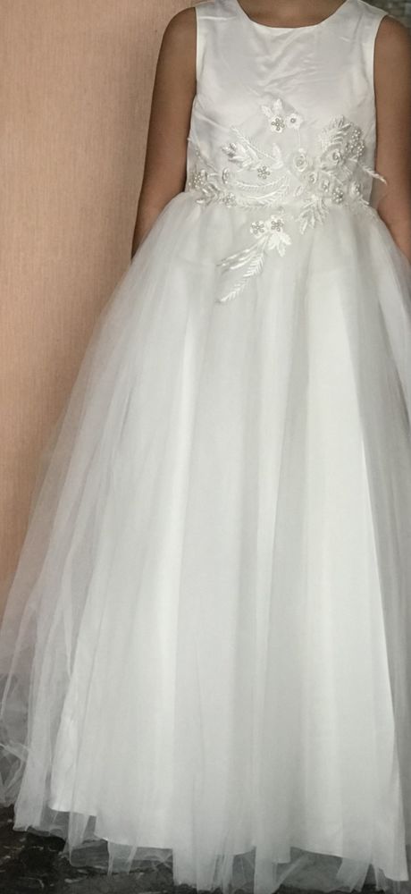 Robe c�r�monie 30 Colombes (92)