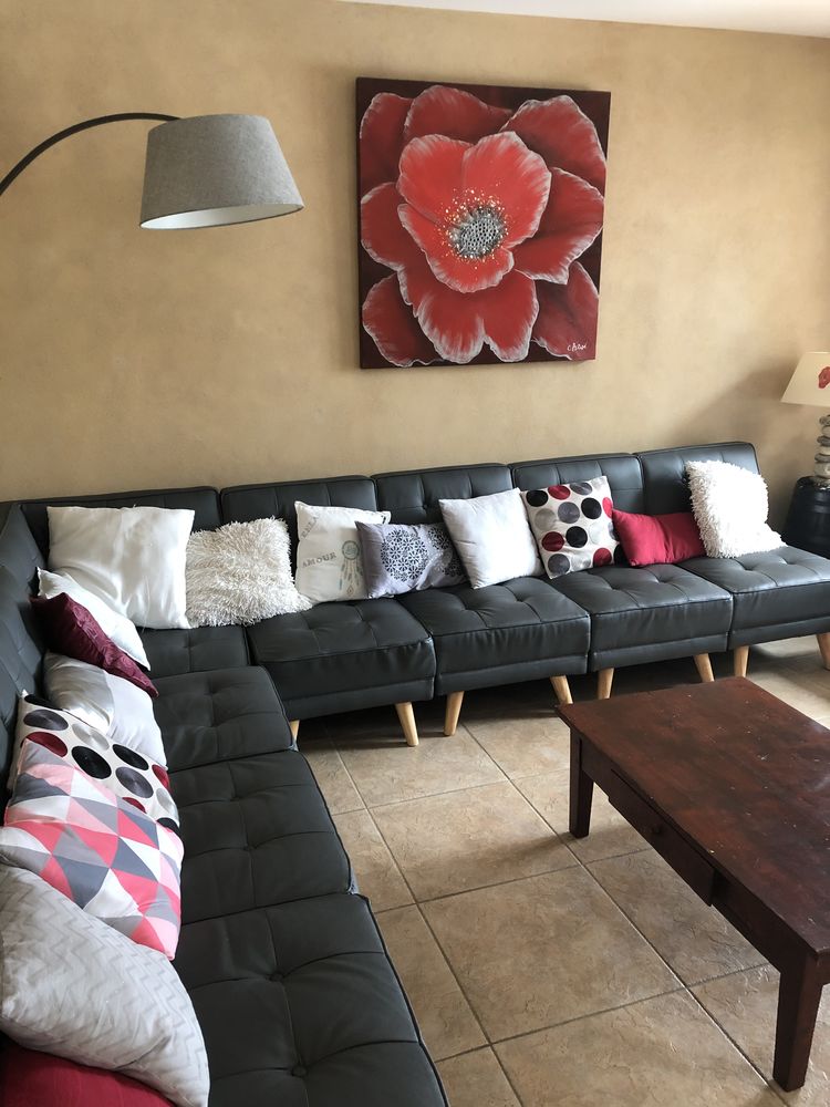 Grand canap� modulable gris  
500 Brissac-Quinc� (49)