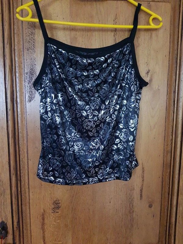 D�bardeur noir et argent� neuf taille 2 mesure aisselles a a 7 Viriat (01)