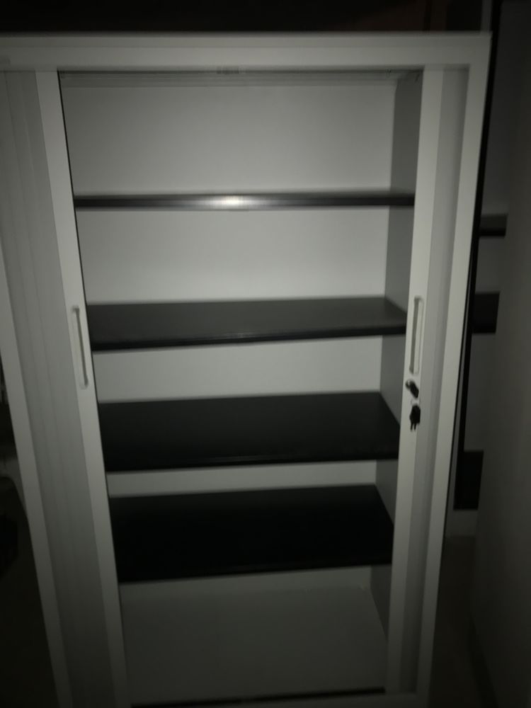 Armoire � rideau stellcase 170/120 220 Maul�on-Licharre (64)