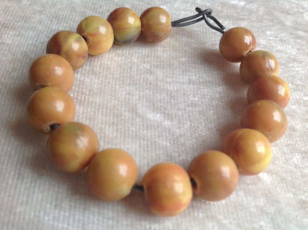 PETIT BRACELET PERLES BAK�LITE 17 cm 2 Tr�gunc (29)